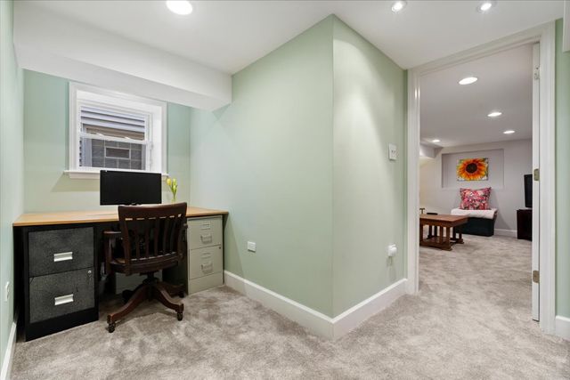 1750 W Olive Avenue, Chicago, IL 60660