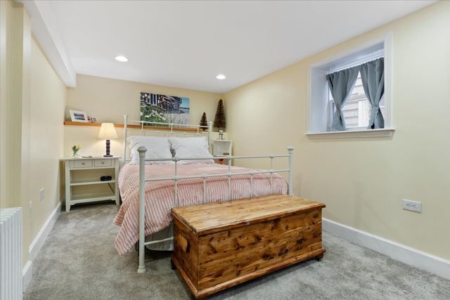 1750 W Olive Avenue, Chicago, IL 60660