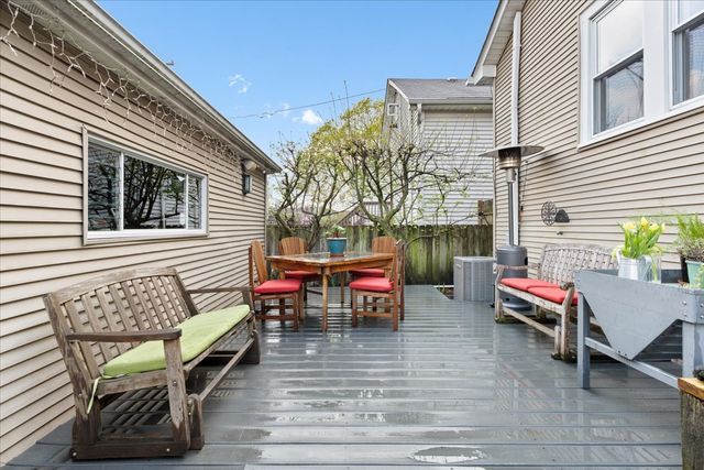 1750 W Olive Avenue, Chicago, IL 60660