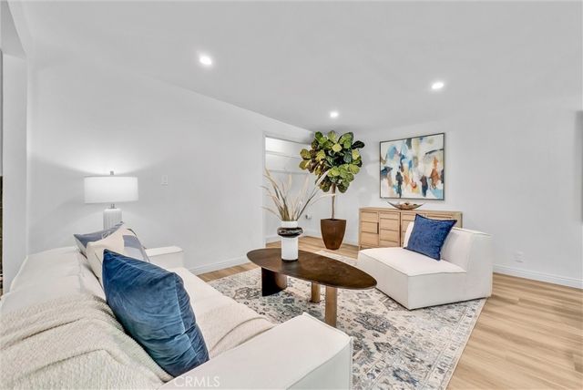 1611 S 4th Avenue, Arcadia, CA 91006