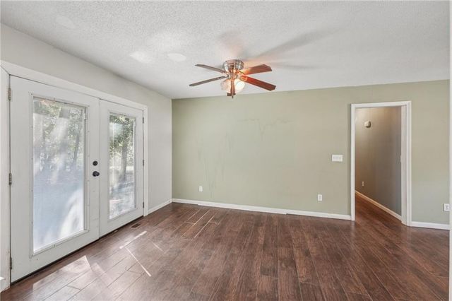288 Hanover SE Circle, Calhoun, GA 30701