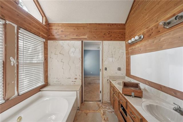 288 Hanover SE Circle, Calhoun, GA 30701