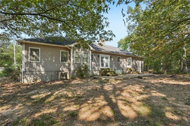 288 Hanover SE Circle, Calhoun, GA 30701