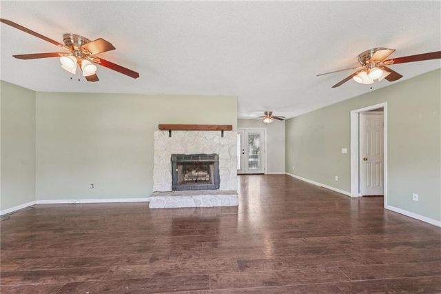 288 Hanover SE Circle, Calhoun, GA 30701