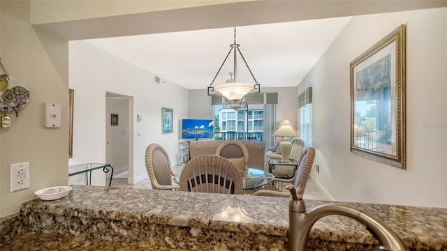9610 CLUB SOUTH CIRCLE 4203, Sarasota, FL 34238