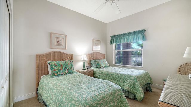 9610 CLUB SOUTH CIRCLE 4203, Sarasota, FL 34238