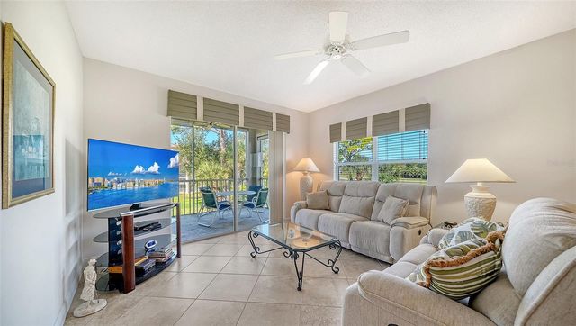 9610 CLUB SOUTH CIRCLE 4203, Sarasota, FL 34238