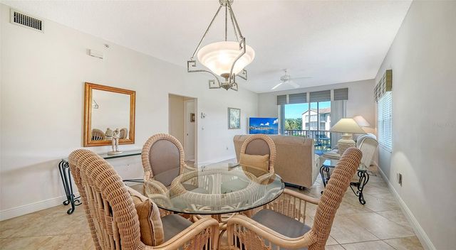 9610 CLUB SOUTH CIRCLE 4203, Sarasota, FL 34238
