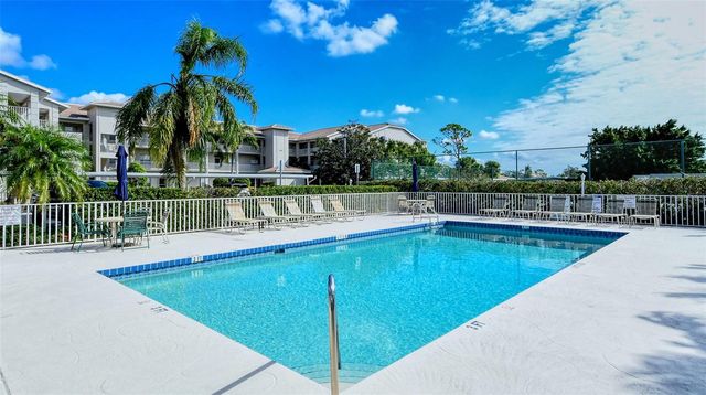 9610 CLUB SOUTH CIRCLE 4203, Sarasota, FL 34238