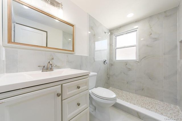 353 W Jamaica Avenue, Valley Stream, NY 11580