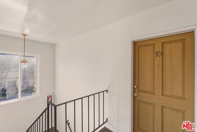 425 Idaho Avenue 10, Santa Monica, CA 90403