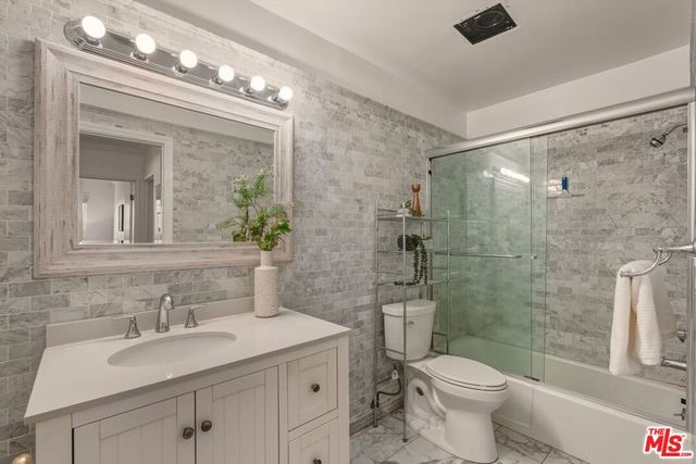 425 Idaho Avenue 10, Santa Monica, CA 90403