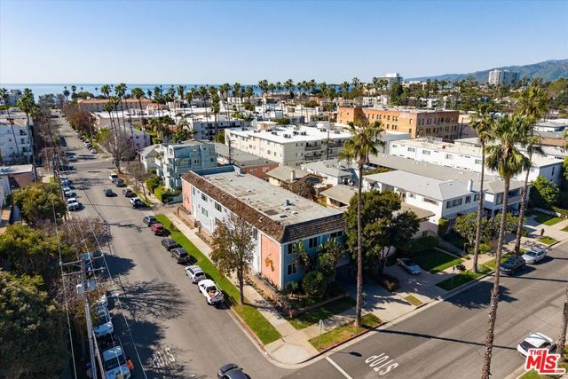 425 Idaho Avenue 10, Santa Monica, CA 90403