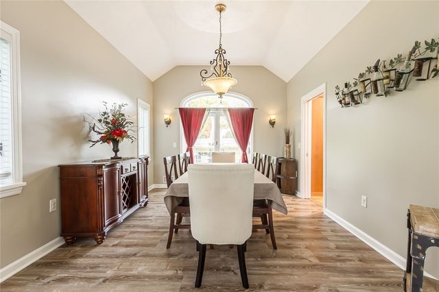 6 Woodfield Drive, Penfield, NY 14580