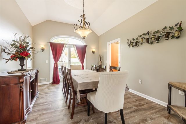 6 Woodfield Drive, Penfield, NY 14580