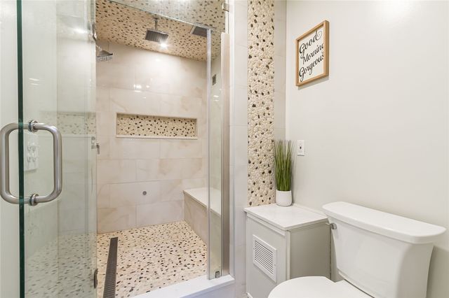 6 Woodfield Drive, Penfield, NY 14580