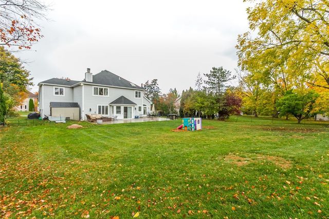 6 Woodfield Drive, Penfield, NY 14580