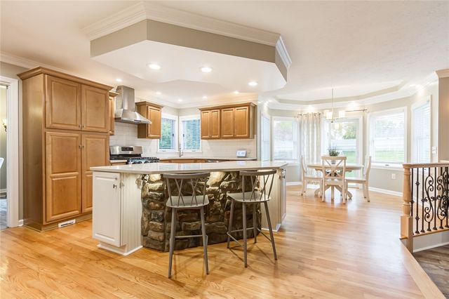 6 Woodfield Drive, Penfield, NY 14580