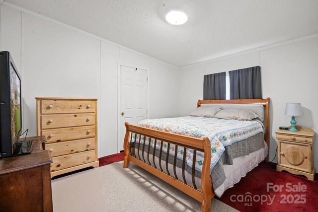 3915 Four C Place, Maiden, NC 28650