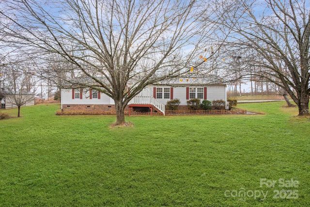 3915 Four C Place, Maiden, NC 28650