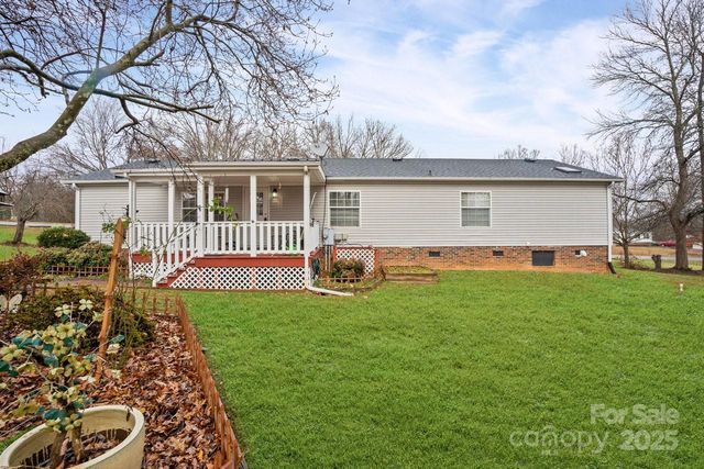 3915 Four C Place, Maiden, NC 28650