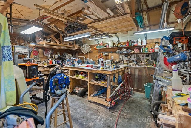 3915 Four C Place, Maiden, NC 28650