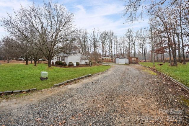 3915 Four C Place, Maiden, NC 28650