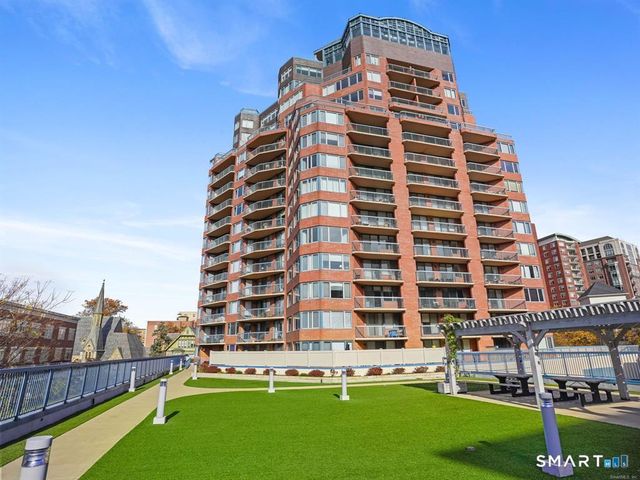 25 Forest Street 6L, Stamford, CT 06901