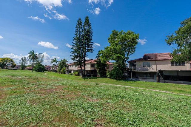 3549 W Inverrary Blvd W, Lauderhill, FL 33319
