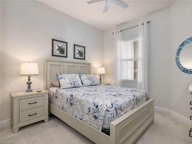 9225 Cayman DR, Naples, FL 34114