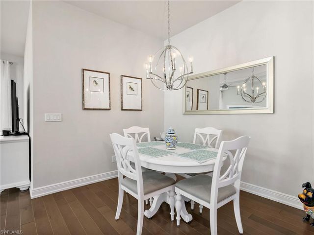 9225 Cayman DR, Naples, FL 34114