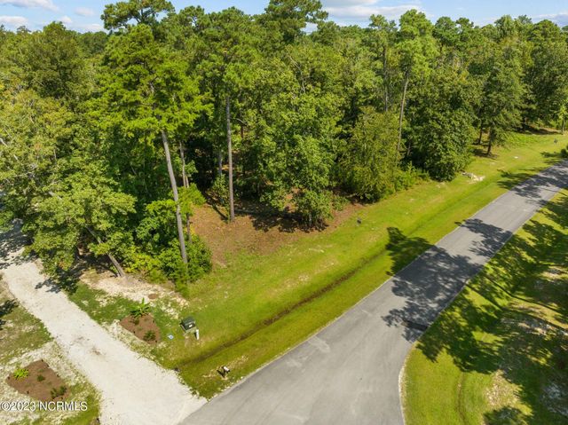 130 Queen Annes Court, Oriental, NC 28571