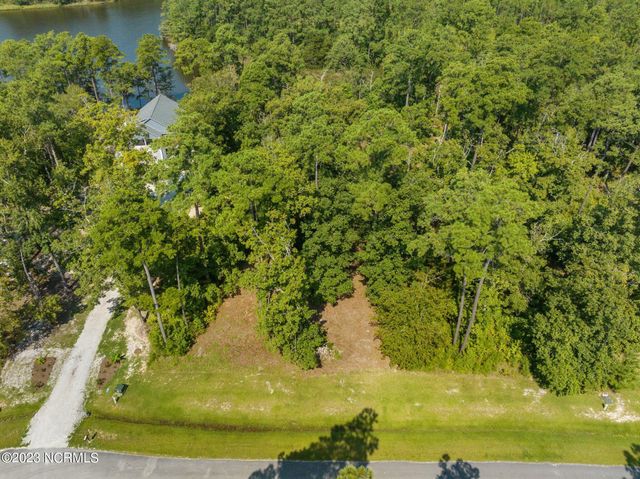 130 Queen Annes Court, Oriental, NC 28571