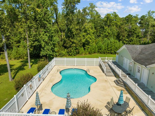130 Queen Annes Court, Oriental, NC 28571