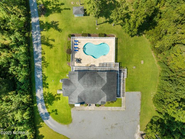 130 Queen Annes Court, Oriental, NC 28571