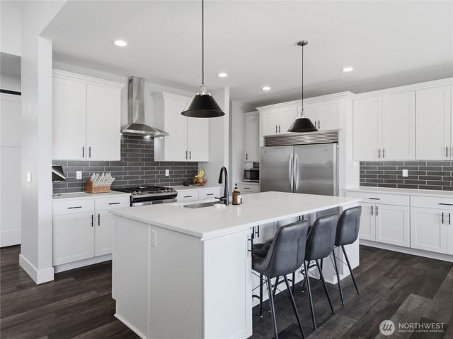 162 Mountain Crest Lane, Eatonville, WA 98328