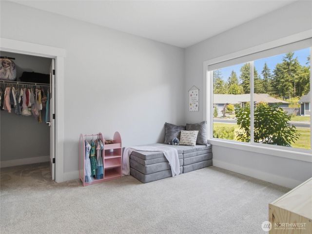 162 Mountain Crest Lane, Eatonville, WA 98328