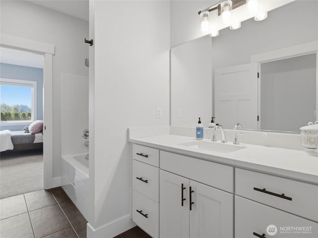 162 Mountain Crest Lane, Eatonville, WA 98328