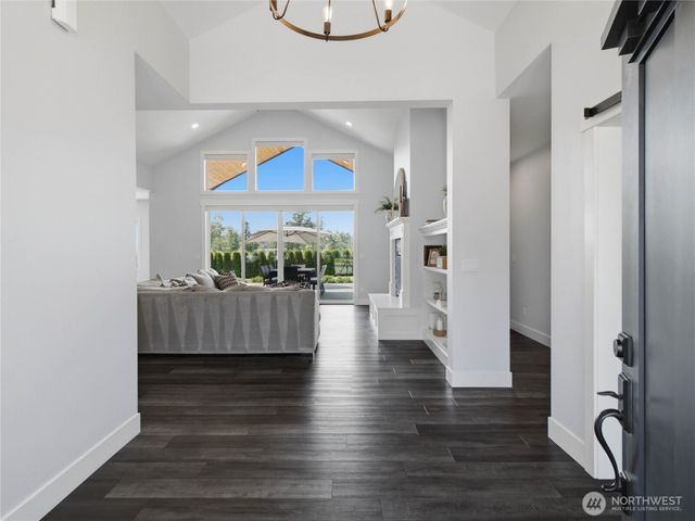 162 Mountain Crest Lane, Eatonville, WA 98328