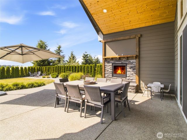 162 Mountain Crest Lane, Eatonville, WA 98328
