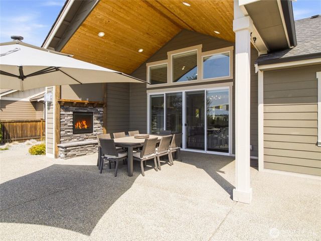162 Mountain Crest Lane, Eatonville, WA 98328