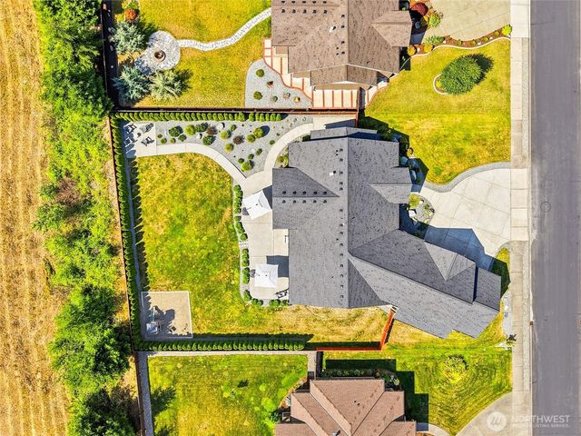162 Mountain Crest Lane, Eatonville, WA 98328