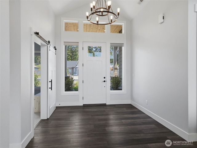 162 Mountain Crest Lane, Eatonville, WA 98328