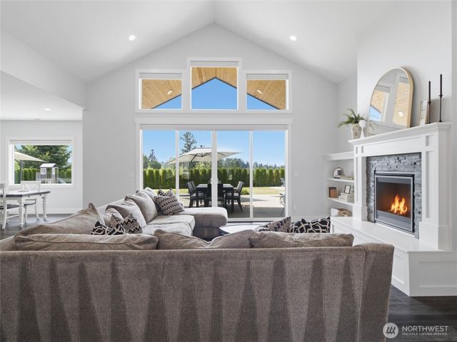 162 Mountain Crest Lane, Eatonville, WA 98328