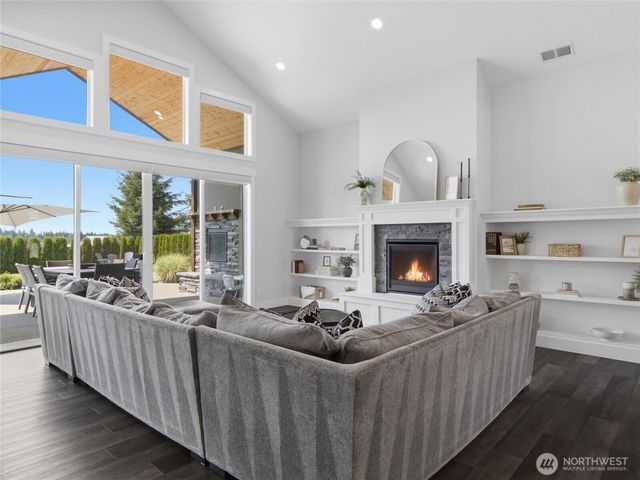 162 Mountain Crest Lane, Eatonville, WA 98328