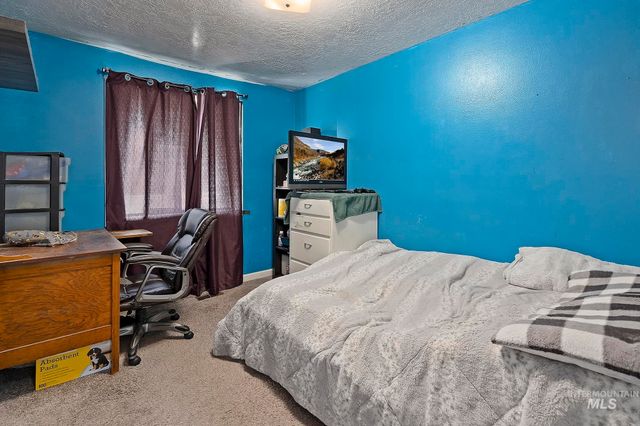 874 Eastwind Dr, Twin Falls, ID 83301