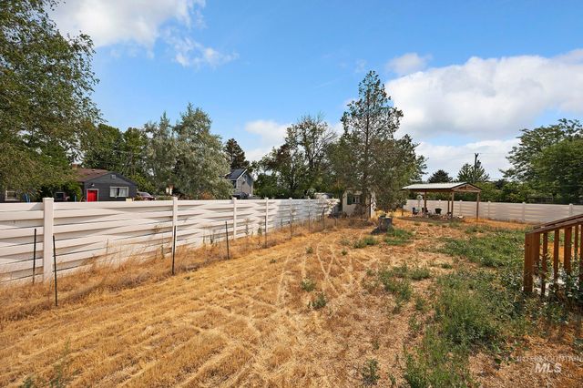874 Eastwind Dr, Twin Falls, ID 83301