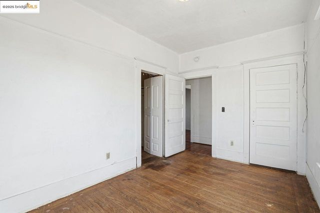 1068 Aileen St, Oakland, CA 94608