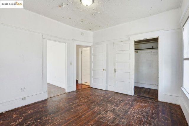 1068 Aileen St, Oakland, CA 94608