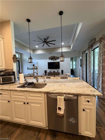 190 2nd ST SE, Naples, FL 34117